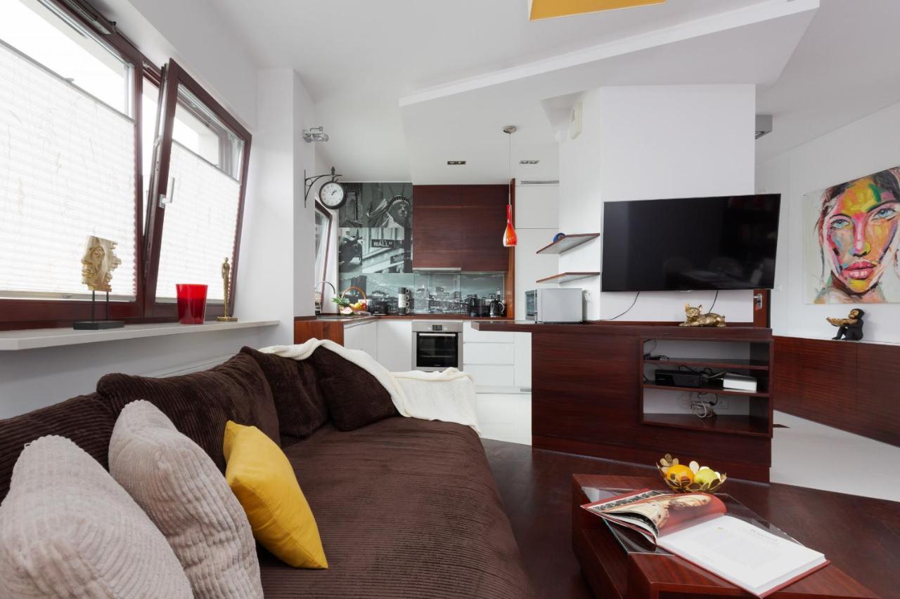 Spacious Suite With A Hammock And Terrace By Renters Prestige Varsóvia Exterior foto
