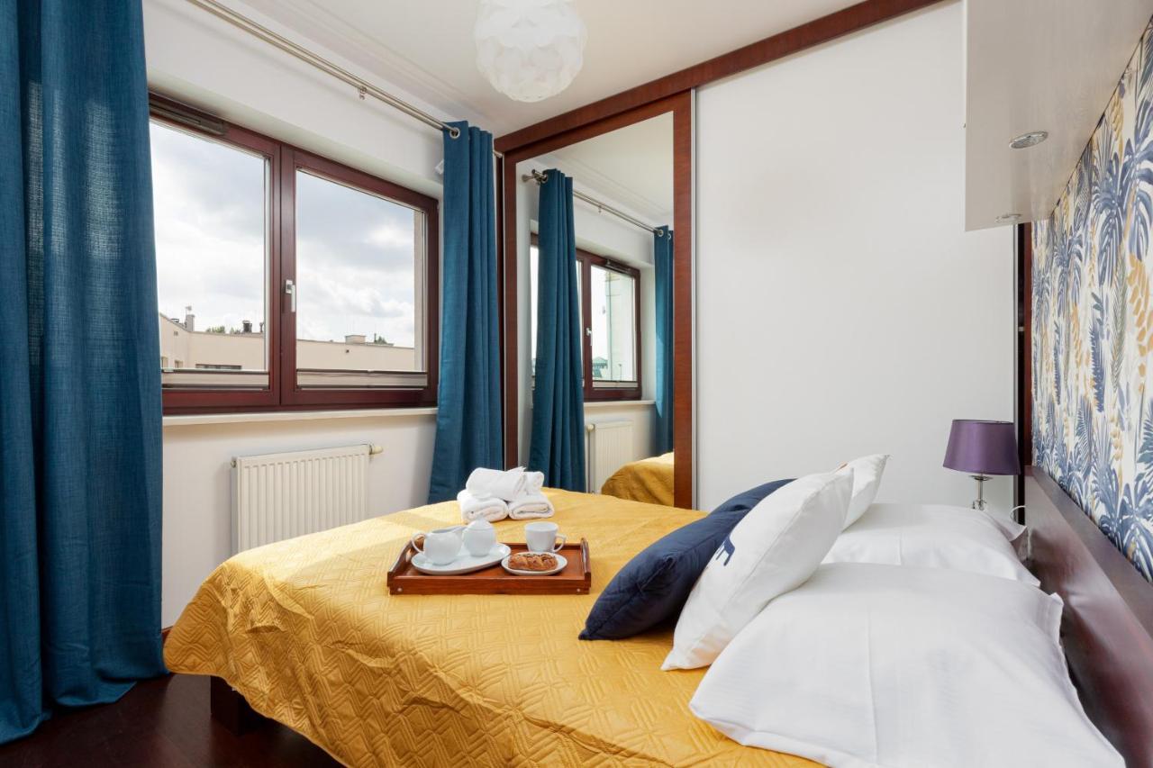Spacious Suite With A Hammock And Terrace By Renters Prestige Varsóvia Exterior foto